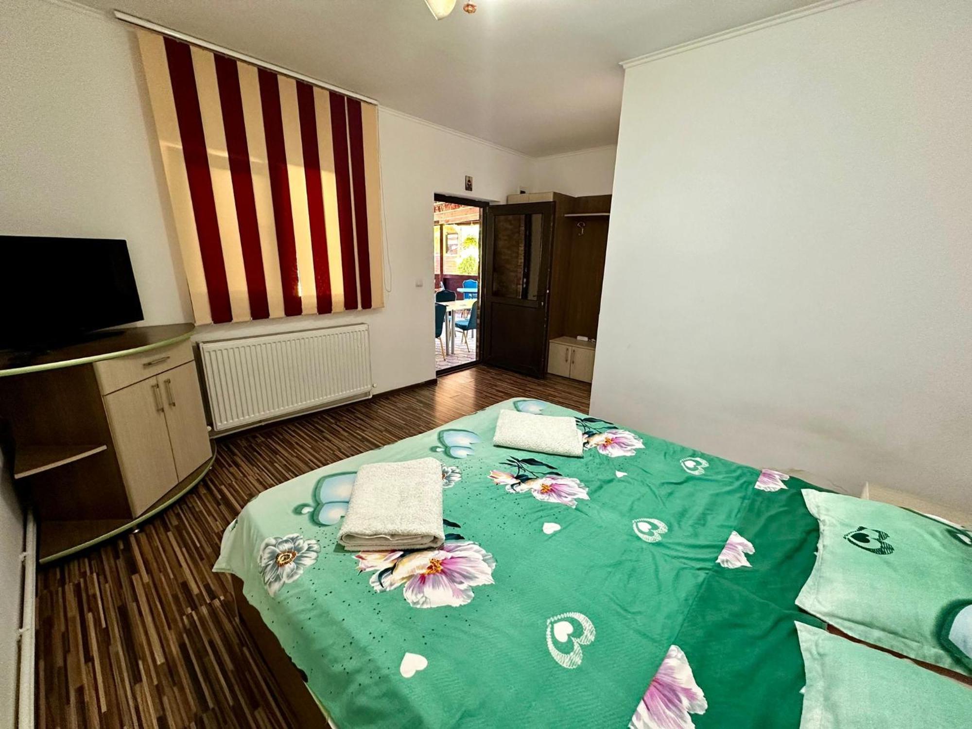 Hotel Pensiunea Bianca à Corbu  Extérieur photo